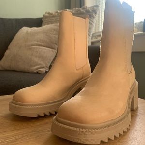 Steve Madden Chelsea  boots